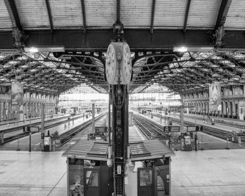 Symétrie gare de Lyon à Paris